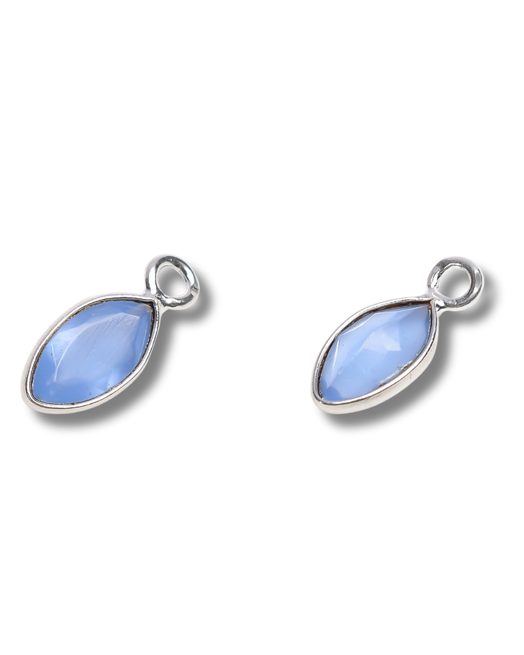4x 8 MM BLUE CHALCEDONY BEZEL CONNECTOR