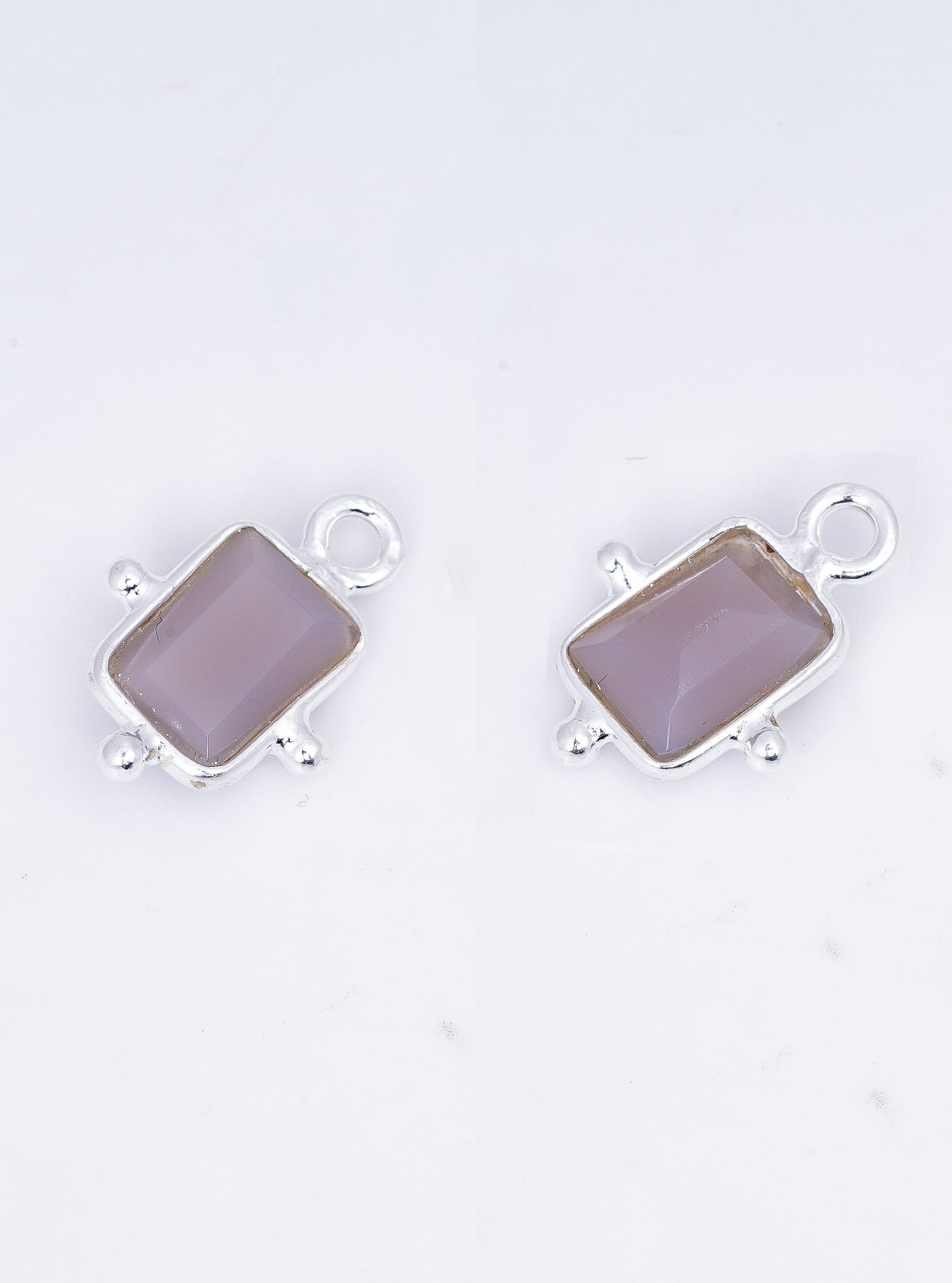 5 x 7 MM GREY CHALCEDONY BEZEL CONNECTOR