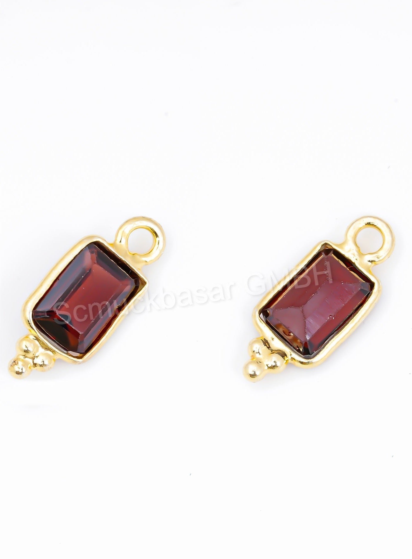 5 x 7 MM GARNET BEZEL CONNECTOR