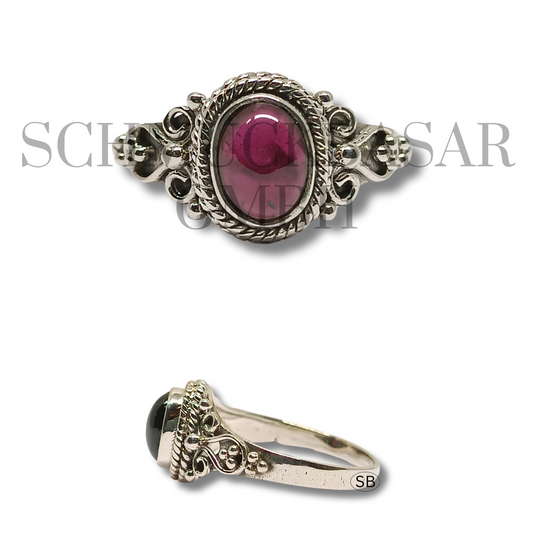 SILVER GARNET STONE RINGS